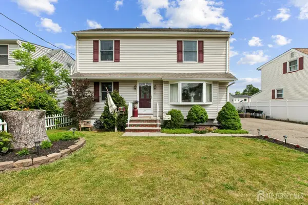 -27 W James Place, Iselin, NJ 08830