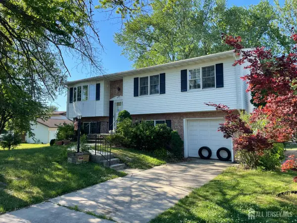 -8 Durham Terrace, Mount Holly, NJ 08060