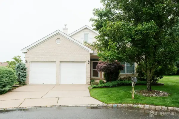 -40 Sherwood Drive, Monroe, NJ 08831