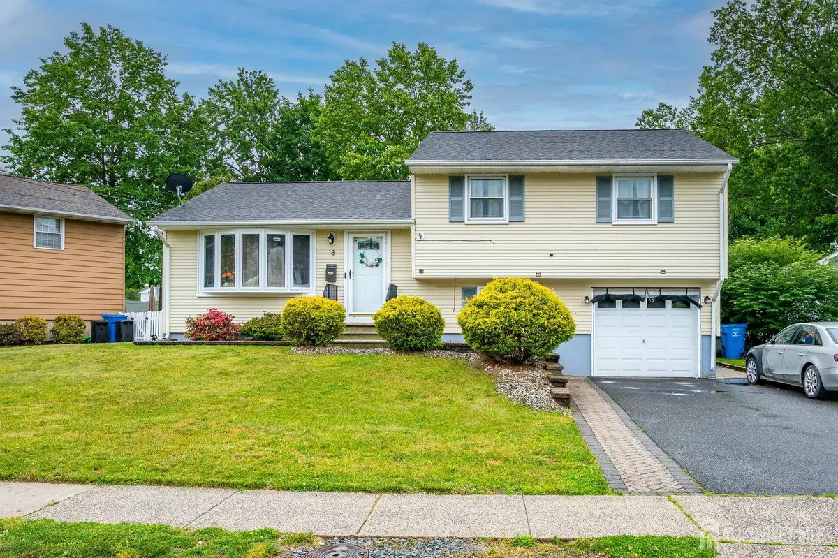 -18 Starlit Drive, Middlesex, NJ 08846 - #1