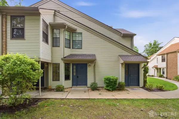 -2101 Bayhead Drive, Sayreville, NJ 08859