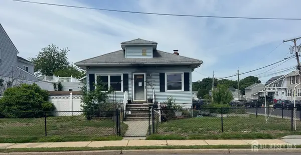 -225 Carr Avenue, Keansburg, NJ 07734