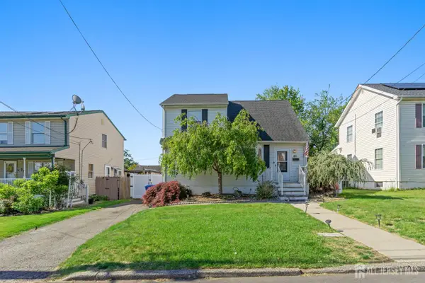 -81 Lockwood Avenue, Woodbridge Proper, NJ 07095