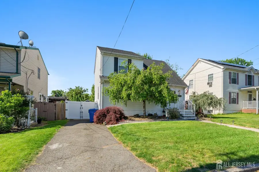 -81 Lockwood Avenue, Woodbridge, NJ 07095 - #2