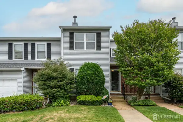 -97 Brookview Circle, Jamesburg, NJ 08831
