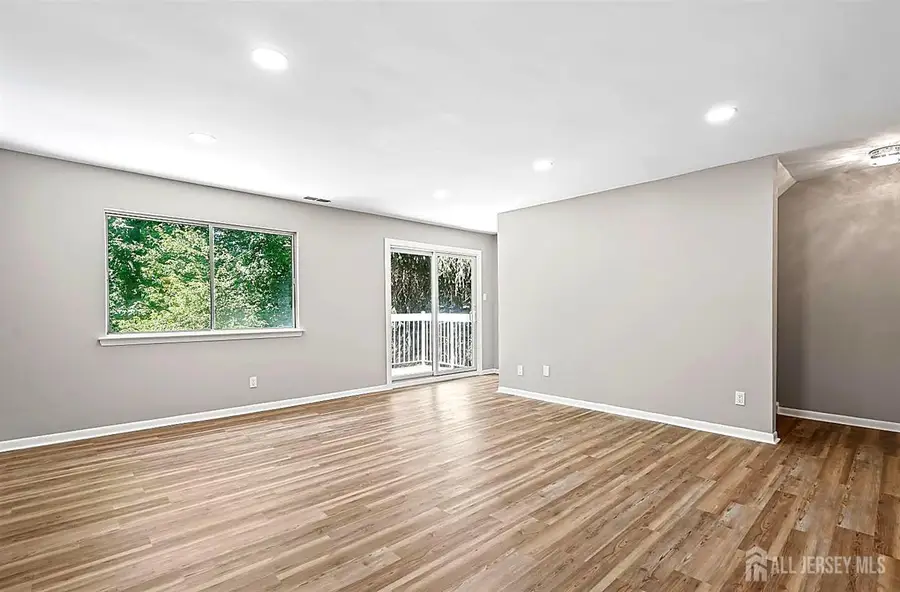 -12 Wynwood Drive, Heathcote, NJ 08852 - #3