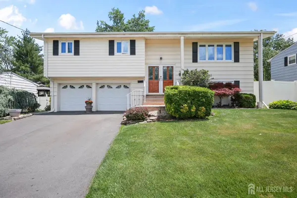 -14 Heather Drive, Old Bridge, NJ 08857