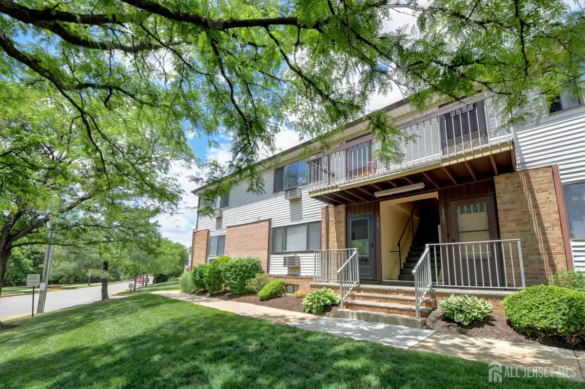 -1303 Cricket Lane, Woodbridge, NJ 07095 - #1