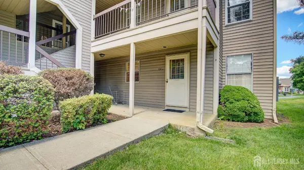 -124 Concordia Circle #A, Monroe, NJ 08831