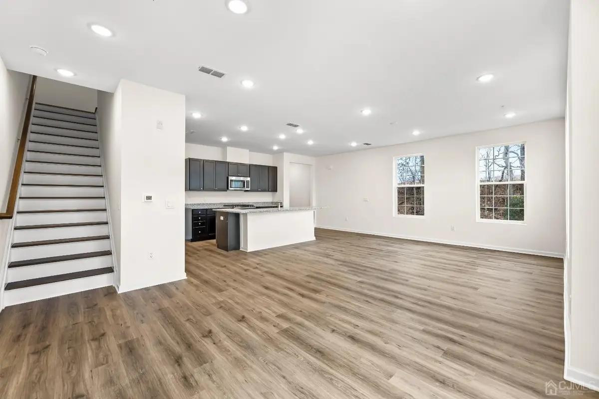 -86 Depot Way, Dunellen, NJ 08812 - #1