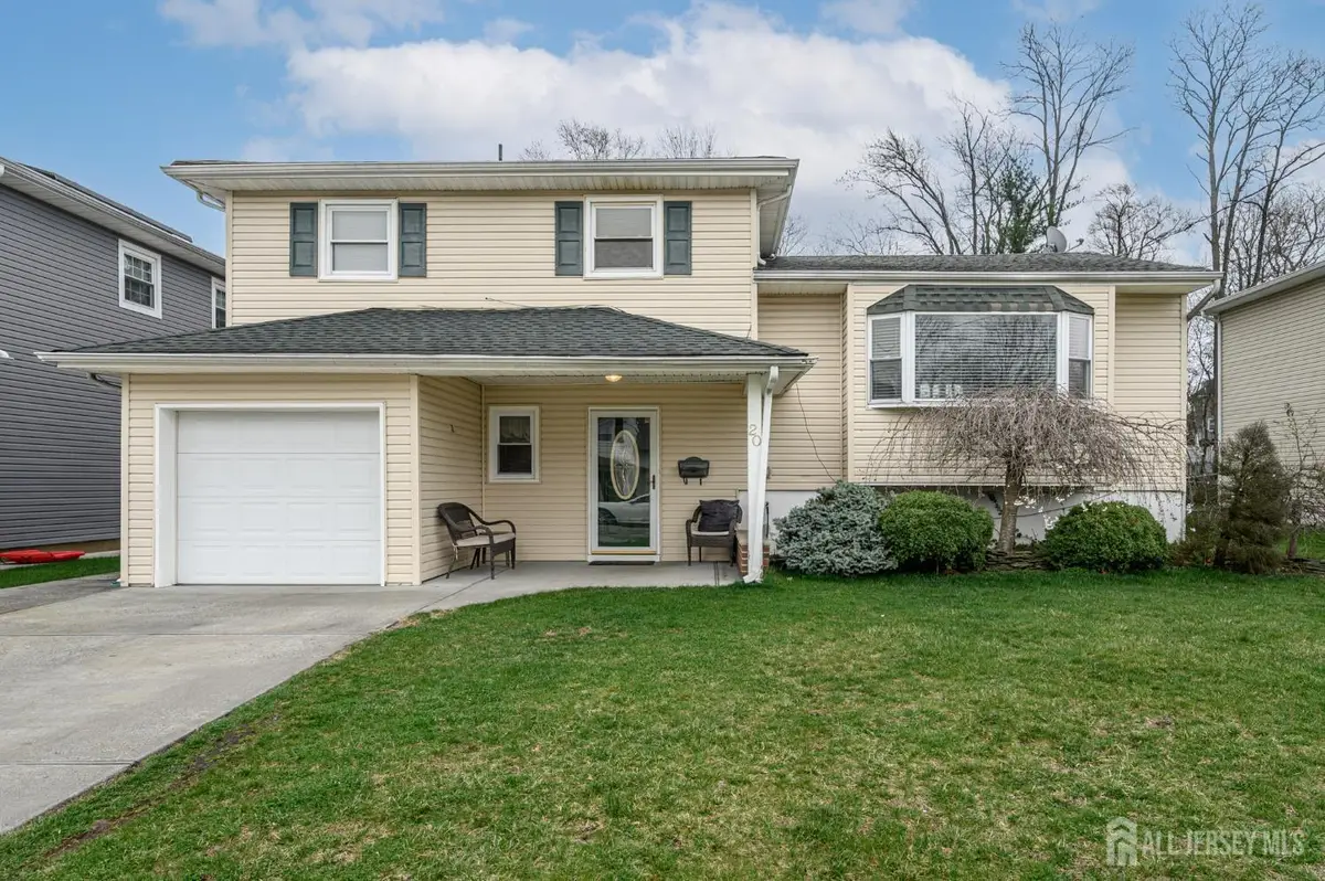 -20 Hollywood Drive, Woodbridge, NJ 07095 - #1