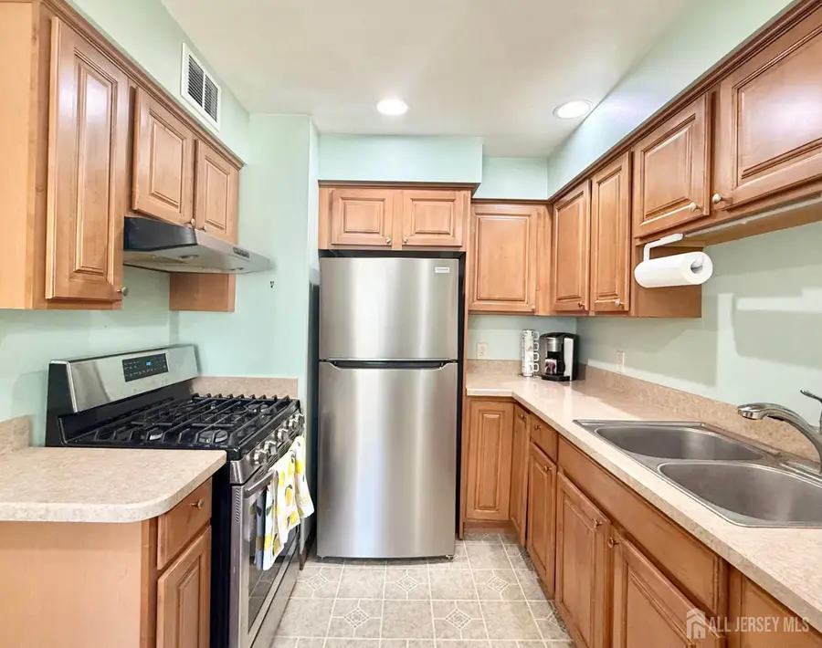 -105 Old Post Road, Edison, NJ 08817 - #2