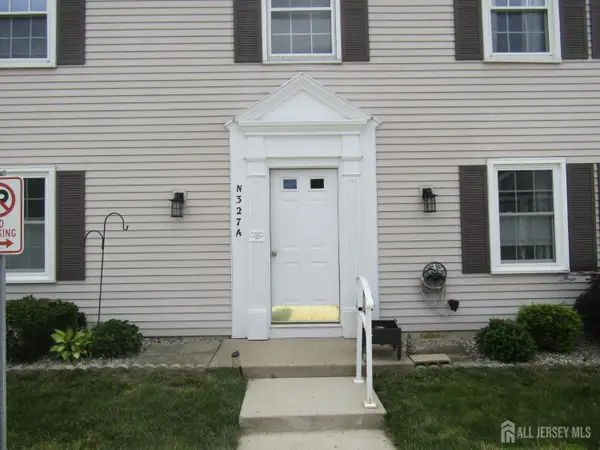 -327 Nantuckett Lane #A, Monroe, NJ 08831