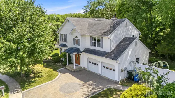 -37 Christopher Court, Old Bridge, NJ 08857