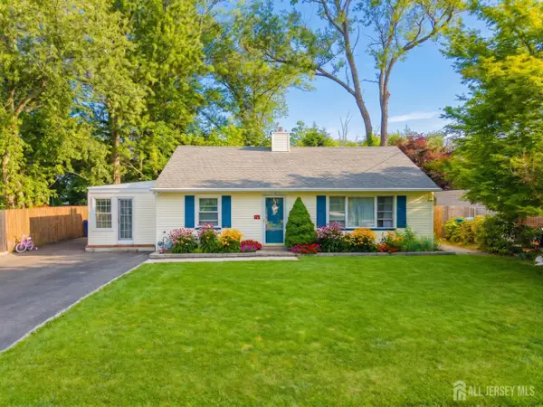 -12 Pierrepont Avenue, Middlesex, NJ 08846