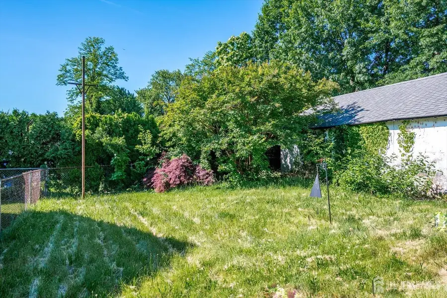 -109 2nd Street, Woodbridge, NJ 07095 - #3