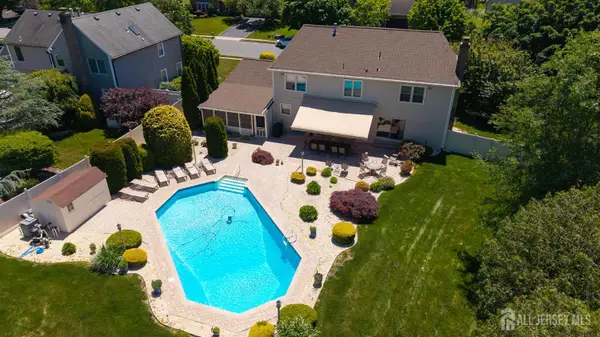 -43 Homestead Circle, Marlboro, NJ 07746