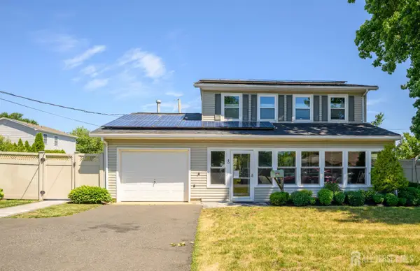 -40 Pomona Boulevard, Old Bridge, NJ 07735