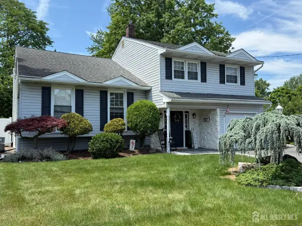 -11 Coral Court, Colonia, NJ 07067