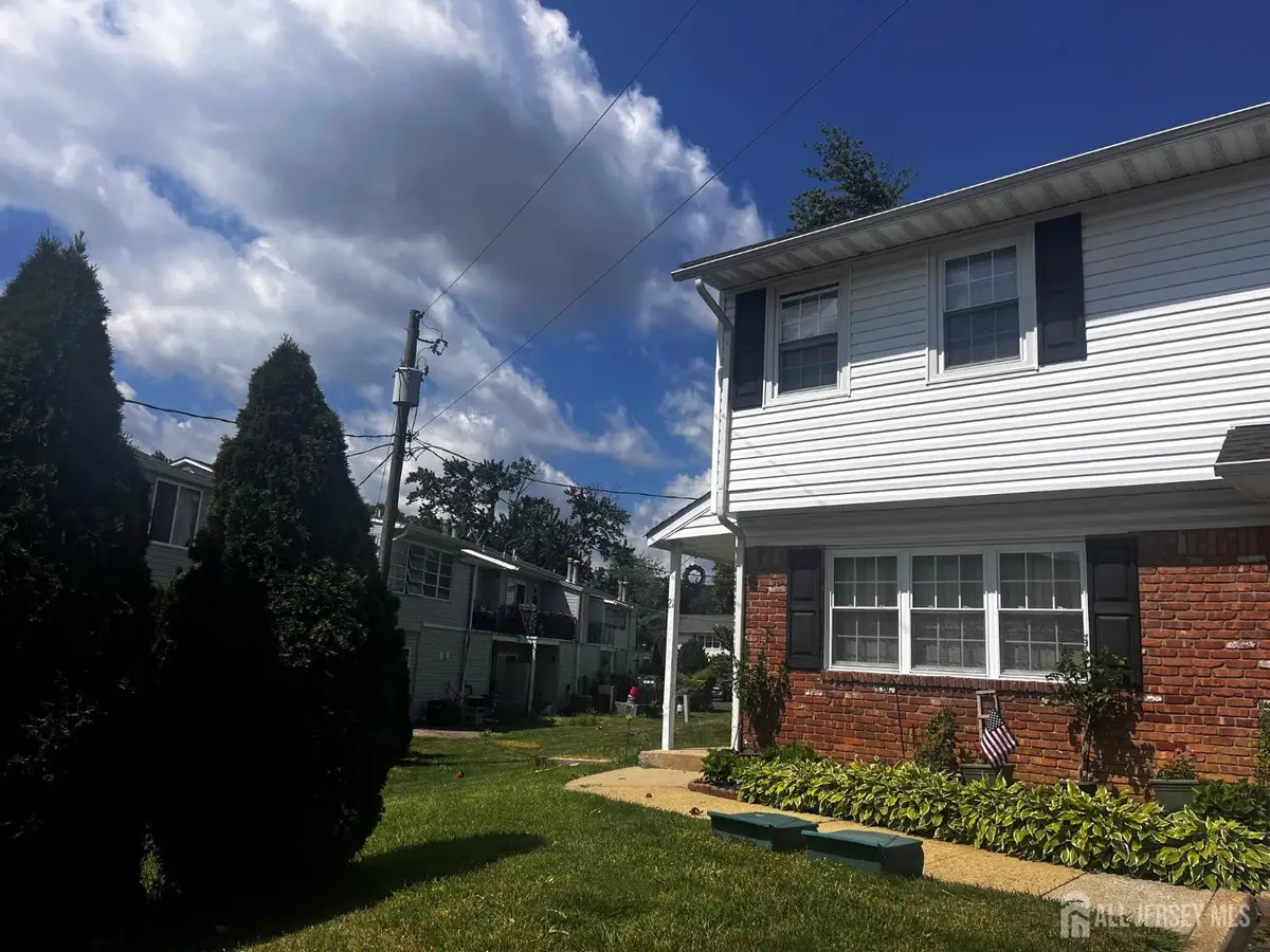 -21 Iowa Court, Matawan, NJ 07747 - #1