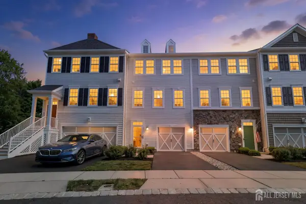 -117 Beacon Lane, Eatontown, NJ 07724
