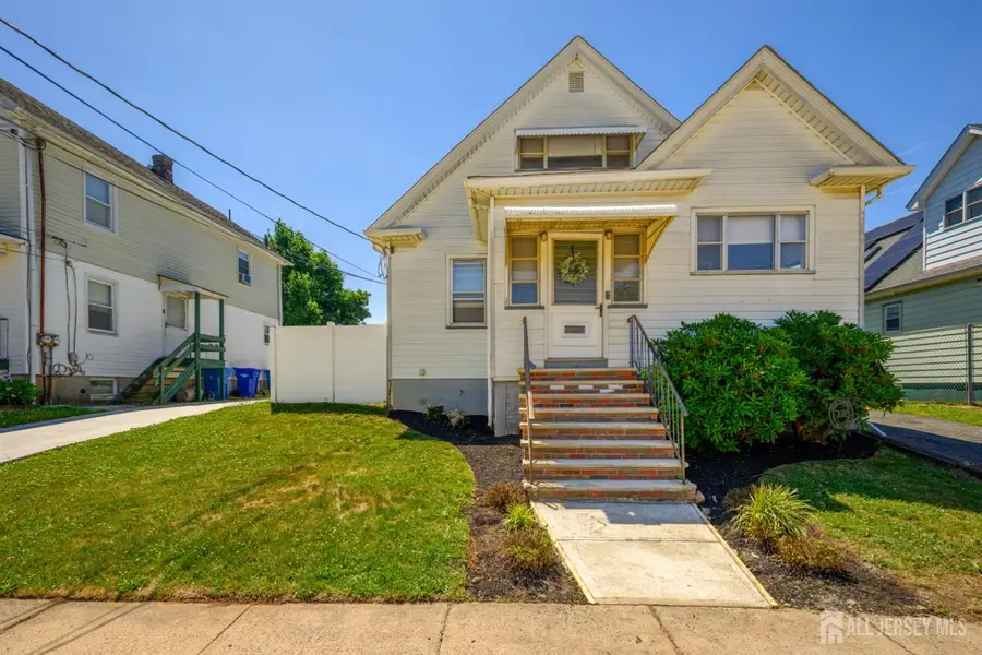 -10 Beechwood Place, North Brunswick, NJ 08902 - #2