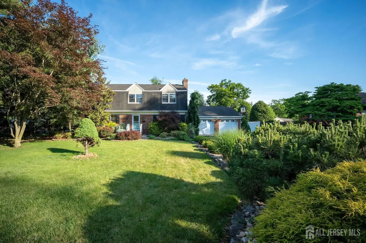 -207 Grant Avenue, Middlesex, NJ 08846 - #1