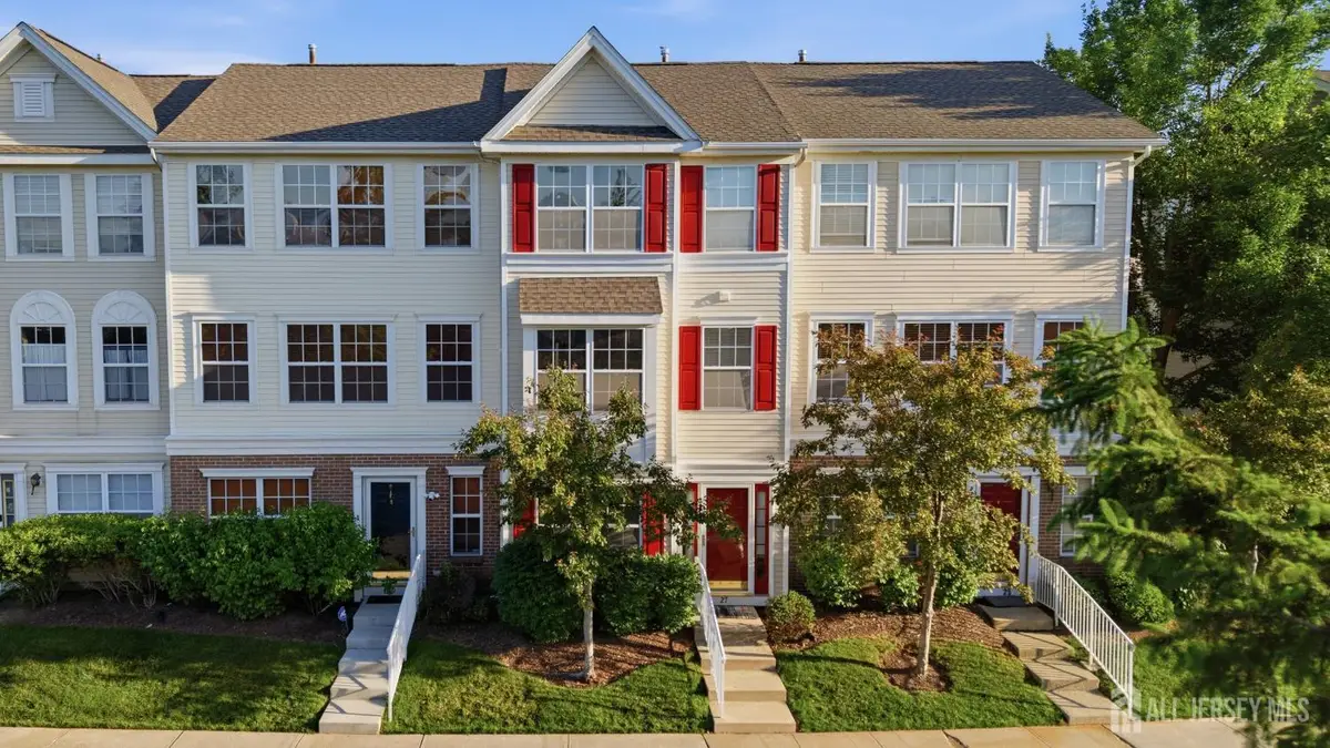 -27 Woodlake Drive, Parlin, NJ 08872 - #1