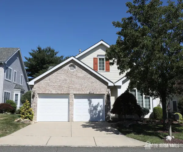 -7 Sherwood Drive, Monroe, NJ 08831
