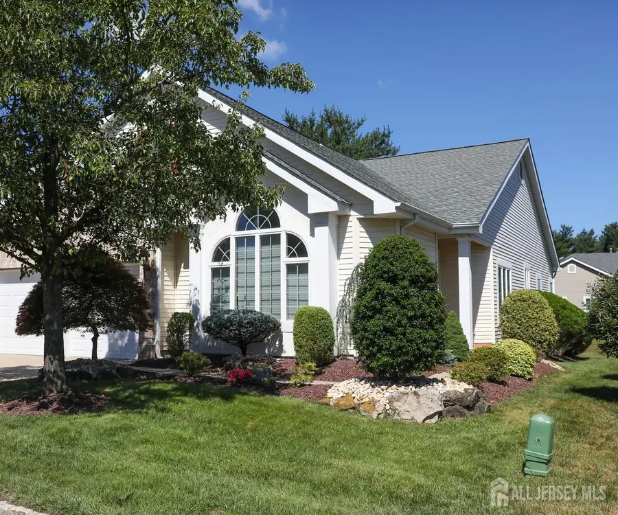 -7 Sherwood Drive, Monroe, NJ 08831 - #2