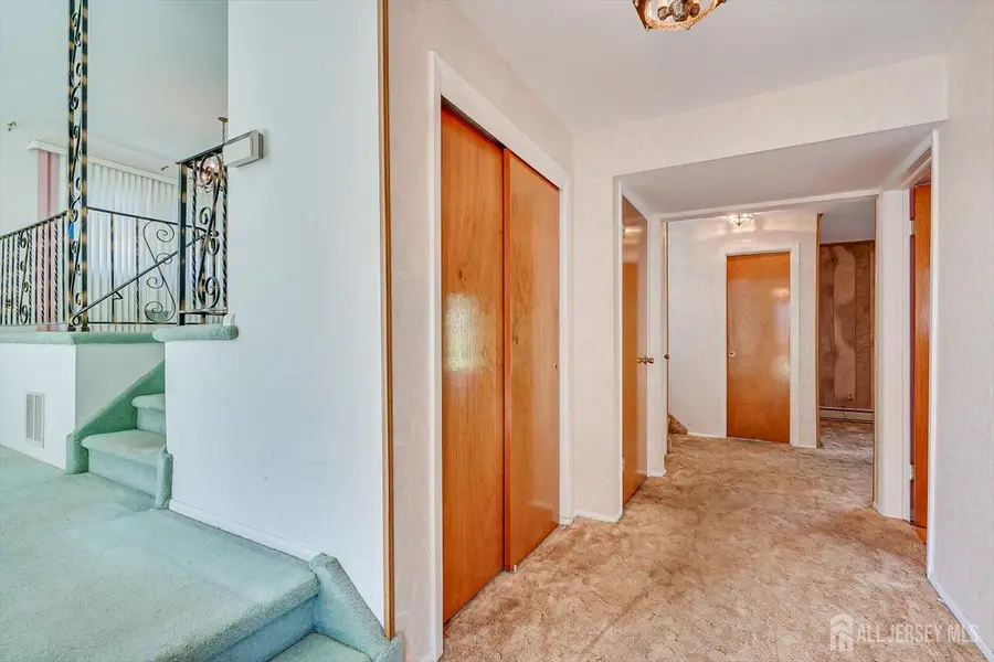 -9 Annette Drive, Edison, NJ 08820 - #3