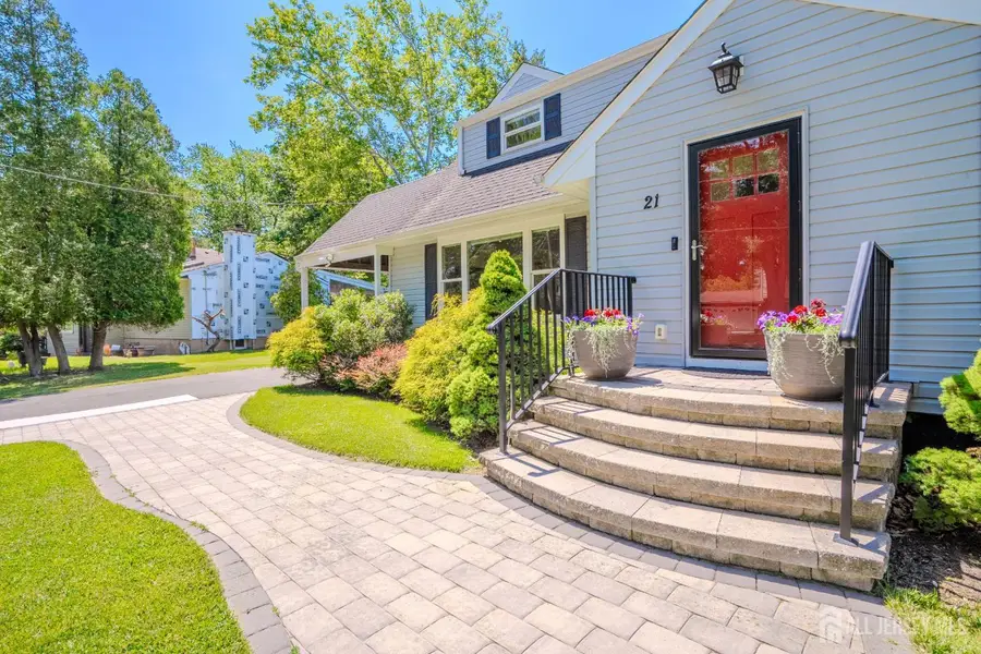 -21 Inwood Drive, East Brunswick, NJ 08816 - #2