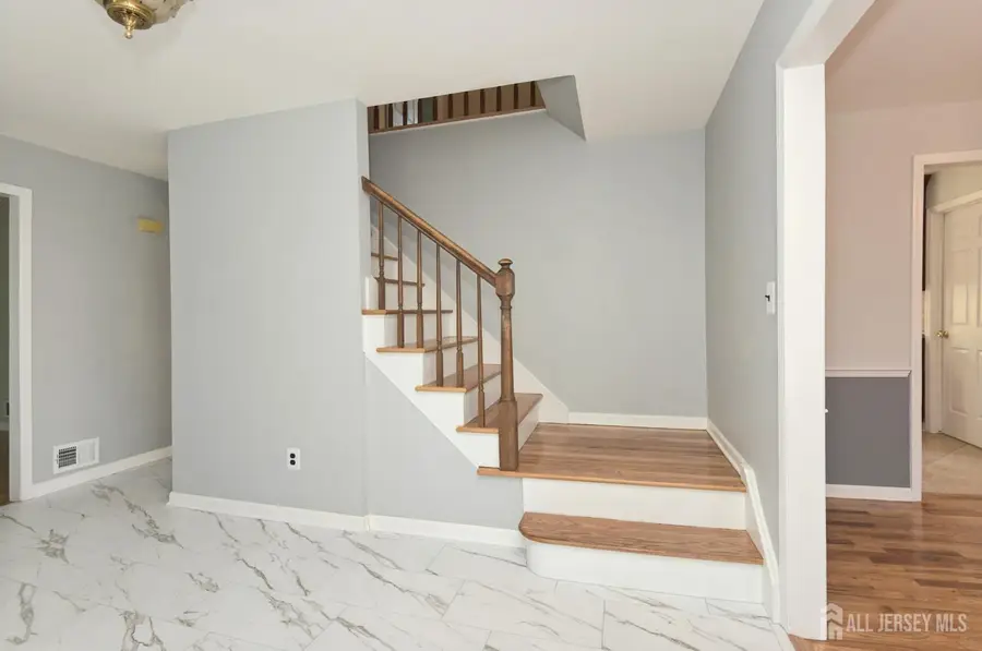 -6 Dana Court, Heathcote, NJ 08540 - #3