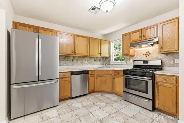-141 Forest Drive, Piscataway, NJ 08854