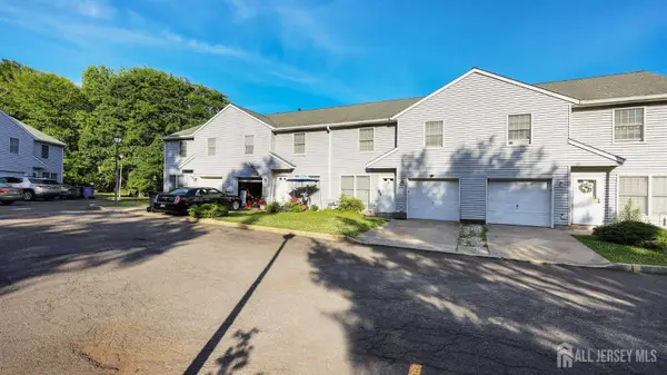 -2 Park Terrace, North Brunswick, NJ 08902