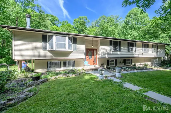 -11 Pine Ridge Road, Califon, NJ 07830