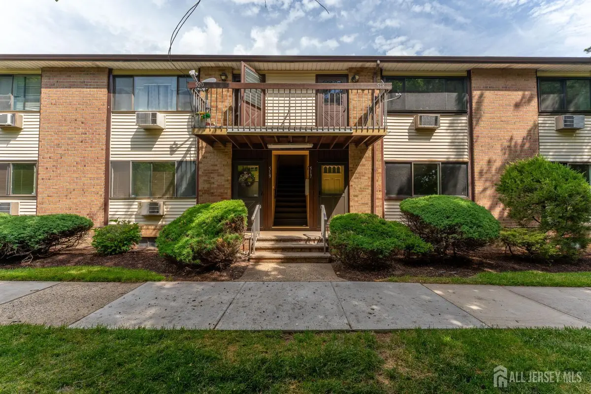 -517 Cricket Lane, Woodbridge, NJ 07095 - #1