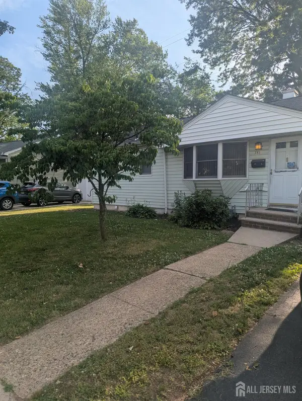 -751 Rutherford Avenue, Woodbridge Proper, NJ 07095