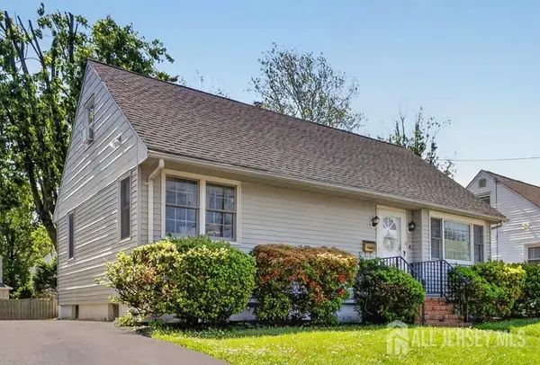 -4 Gregory Drive, Hamilton, NJ 08690