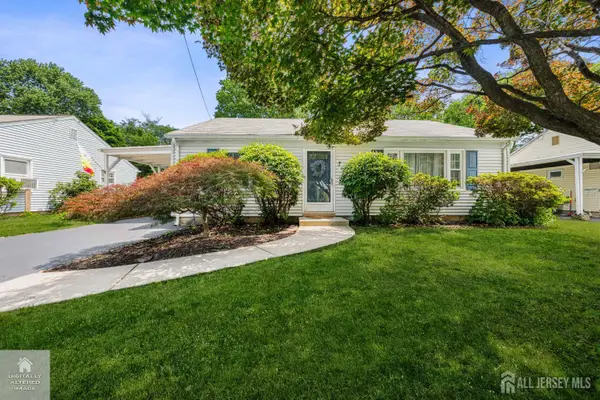 -7 Pierrepont Avenue, Middlesex, NJ 08846