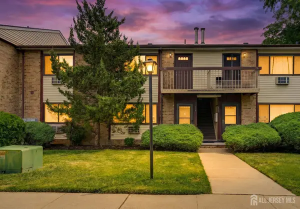 -119 Cricket Lane, Woodbridge Proper, NJ 07095