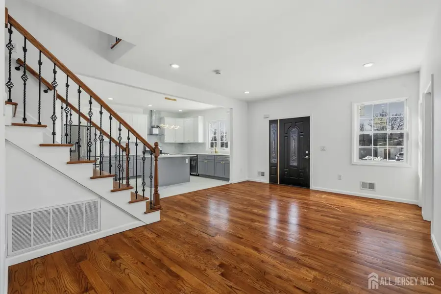-31 Davis Avenue, East Franklin, NJ 08873 - #3