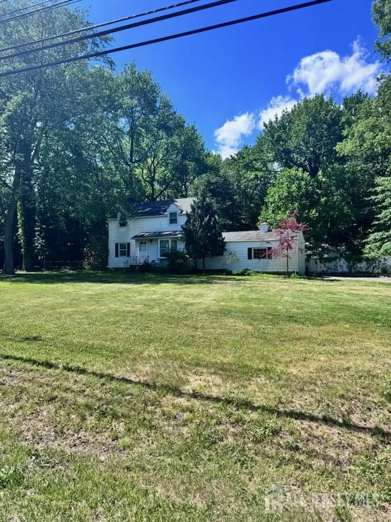 -399 Middlesex Avenue, Colonia, NJ 07067 - #2