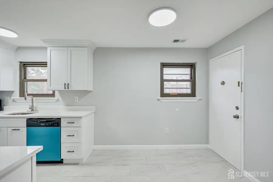-1213 N Oaks Boulevard N, North Brunswick, NJ 08902 - #2