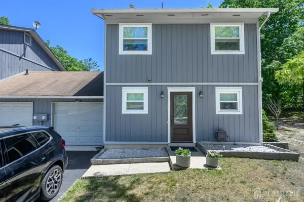 -16 Finch Road, Howell, NJ 07731