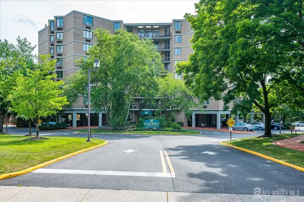 -30 S Adelaide Avenue #2M, Highland Park, NJ 08904