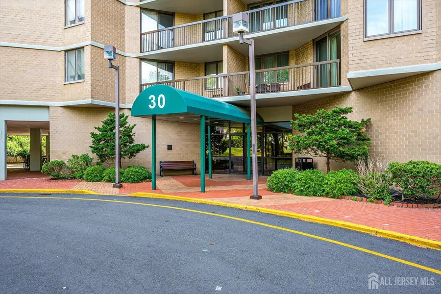 -30 S Adelaide Avenue #2M, Highland Park, NJ 08904 - #2