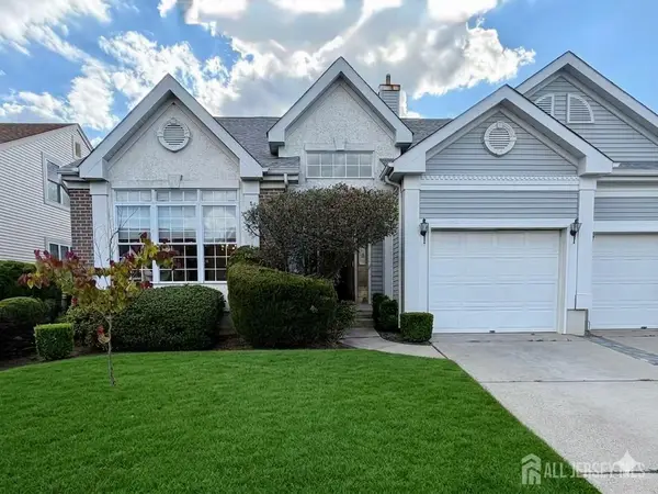 -23 Severn Way, Monroe, NJ 08831