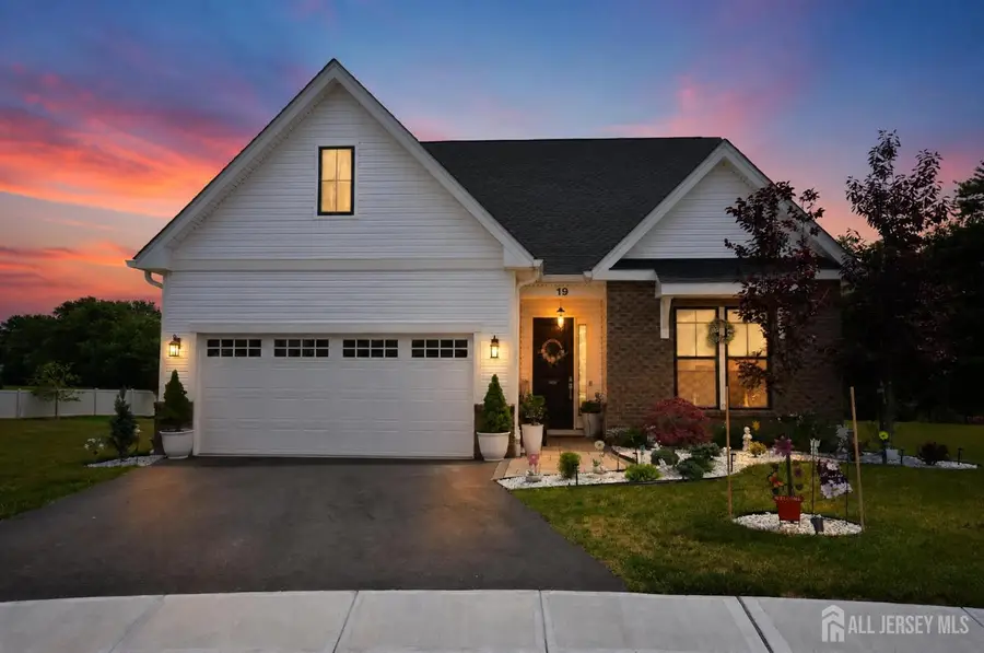 -19 Magnolia Drive, Freehold, NJ 07728 - #2