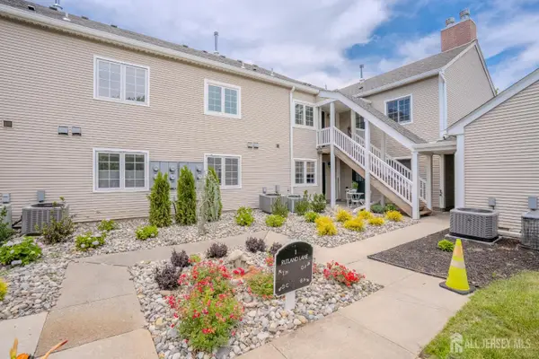 -1 Rutland Lane #F, Monroe, NJ 08831